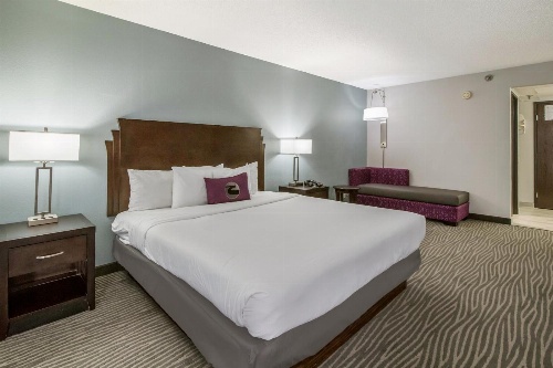 Clarion Hotel Jackson Northwest image 1
